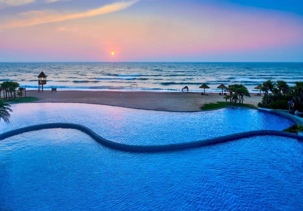 Dusit Thani Shuangyue Bay Resort Huizhou Huidong Extérieur photo
